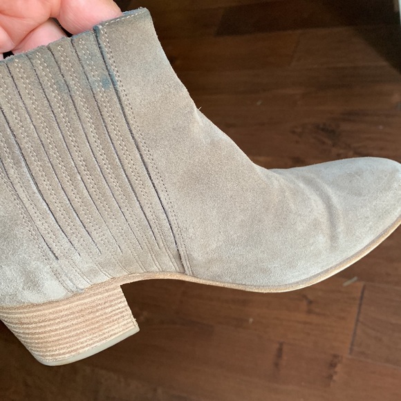 Vince suede boots - Picture 4 of 8